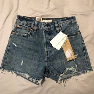 Levi’s shorts